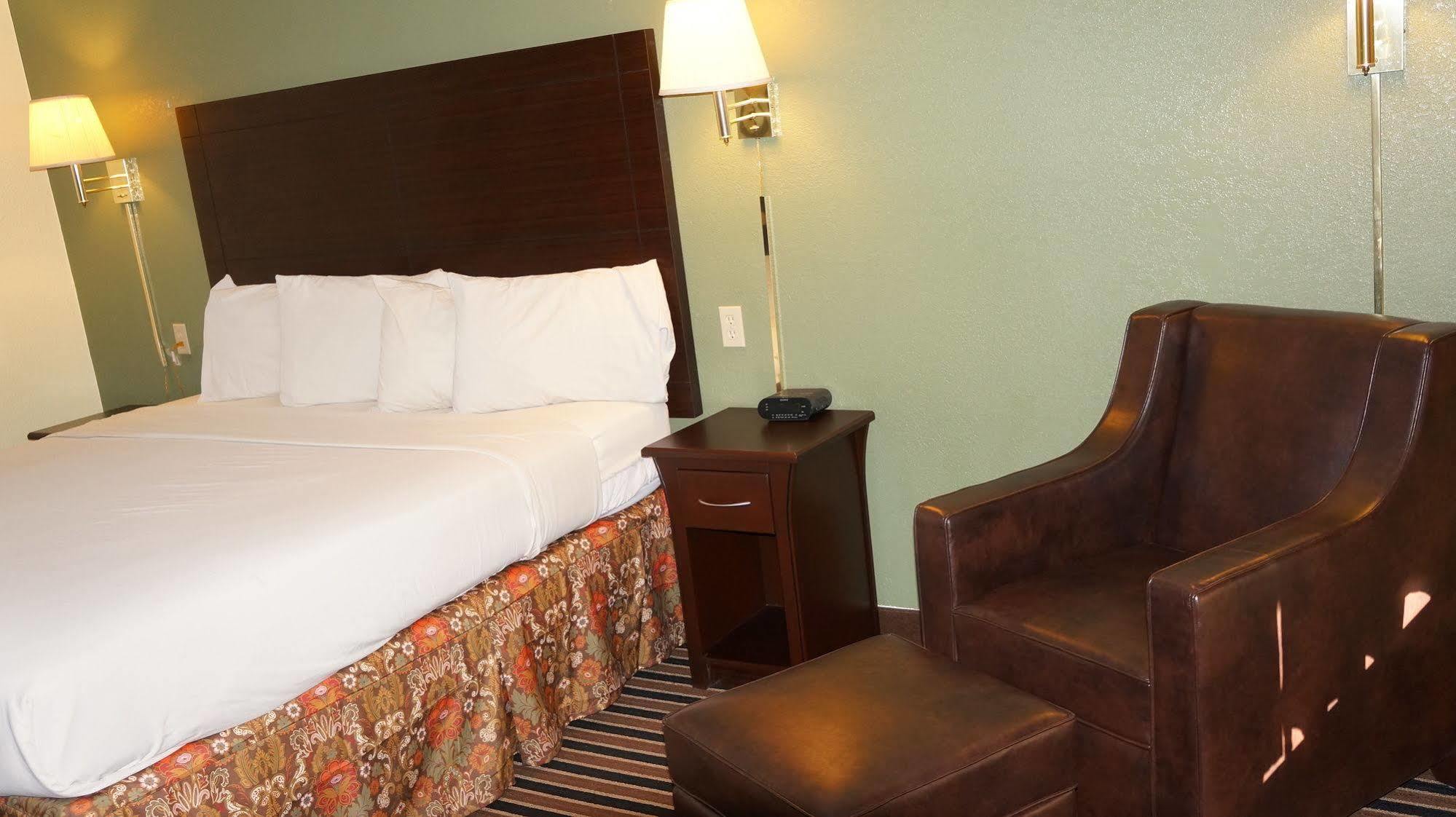 Regency Inn Pittsburg Eksteriør billede