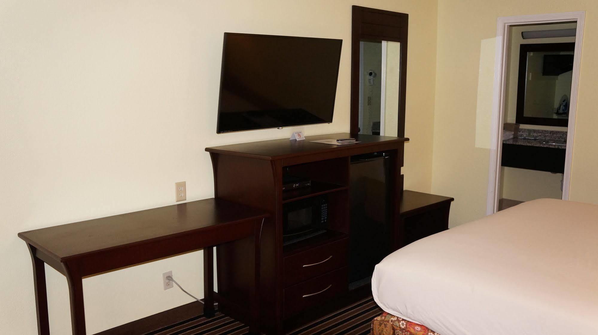 Regency Inn Pittsburg Eksteriør billede